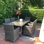 Stilvolle 2 5 Unter Reet In Spo Mit Garten * Böhl