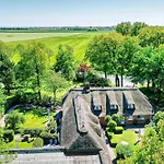 Apartment Stilvolle 2 5 Unter Reet In Spo Mit Garten *