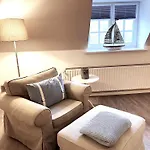 Stilvolle 2 5 Unter Reet In Spo Mit Garten