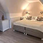 Stilvolle 2 5 Unter Reet In Spo Mit Garten Böhl