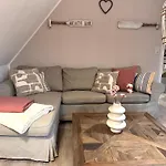 Apartment Stilvolle 2 5 Unter Reet In Spo Mit Garten Böhl