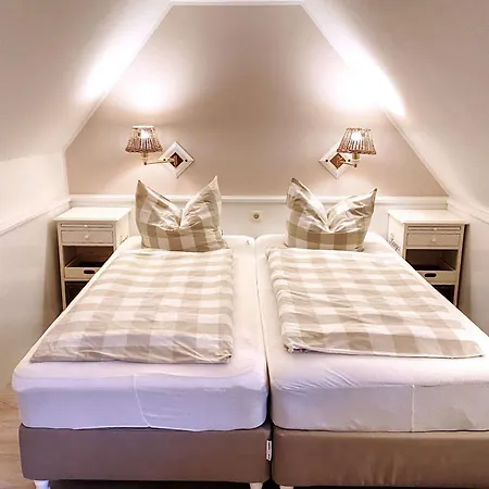 Apartman Sky & Homes Strandlaeufer I Stilvolle Unter Reet In Spo Mit Parkgarten *