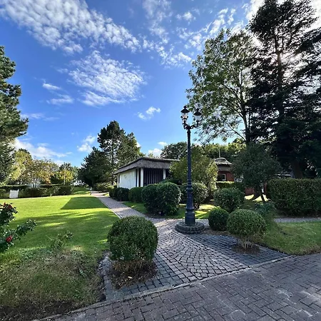 Sky & Homes Strandlaeufer I Stilvolle Unter Reet In Spo Mit Parkgarten *