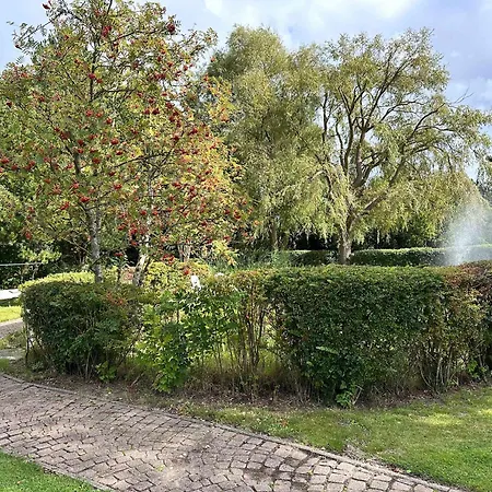 Apartman Sky & Homes Strandlaeufer I Stilvolle Unter Reet In Spo Mit Parkgarten Böhl
