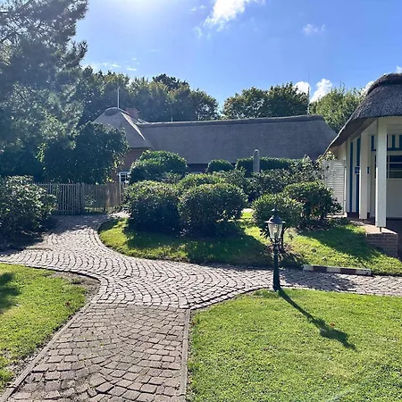 Sky & Homes Strandlaeufer I Stilvolle Unter Reet In Spo Mit Parkgarten *