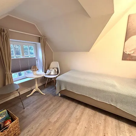 Apartamento Sky & Homes Strandlaeufer I Stilvolle Unter Reet In Spo Mit Parkgarten *