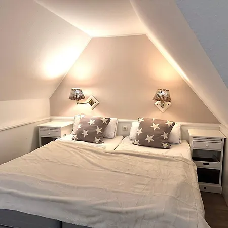 Stilvolle 2 5 Unter Reet In Spo Mit Garten *