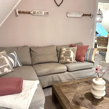 Sky & Homes Strandlaeufer I Stilvolle Unter Reet In Spo Mit Parkgarten Apartman *