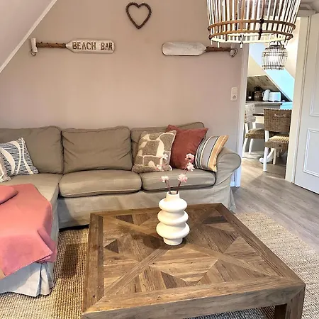 Apartman Sky & Homes Strandlaeufer I Stilvolle Unter Reet In Spo Mit Parkgarten